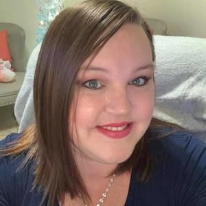 Meet your Posher, Cassandra